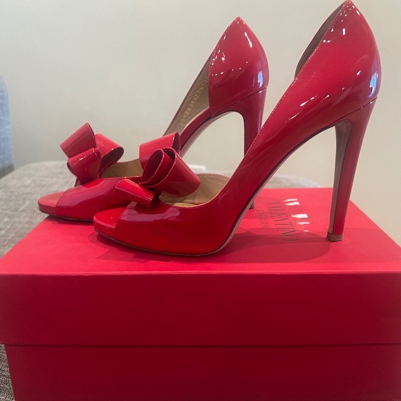 Valentino Garavani Shoes - Valentino shoes